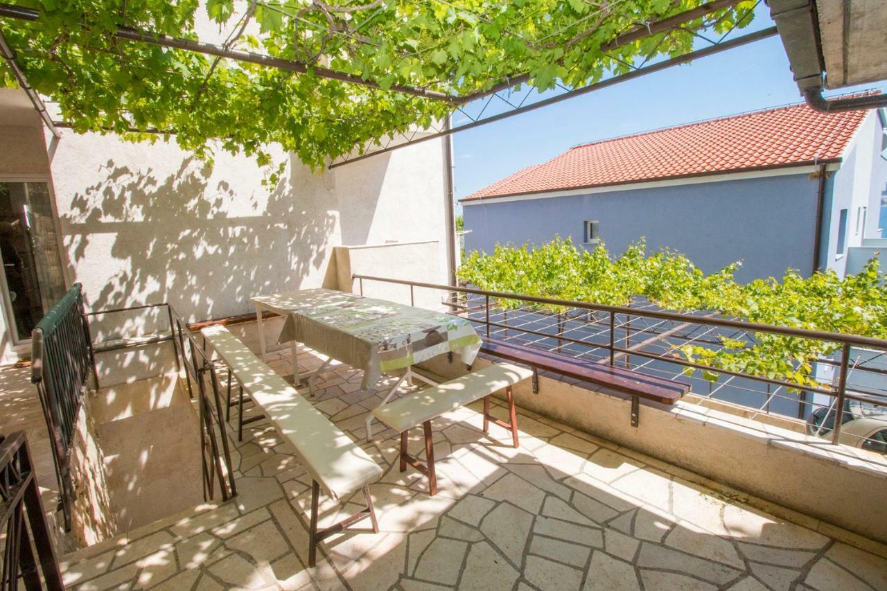 Apartments Pivac - Lokva Rogoznica Bagian luar foto